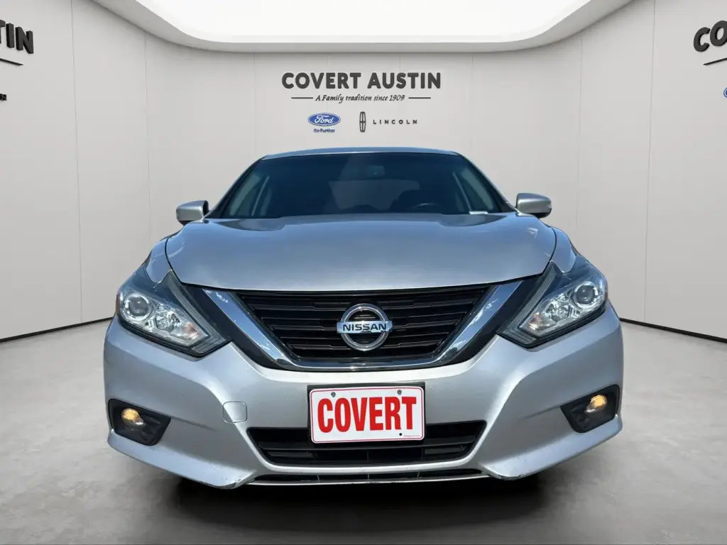 Nissan Altima 2017 2.5 SL 4p Sedan (lanzamiento a mediados del año)