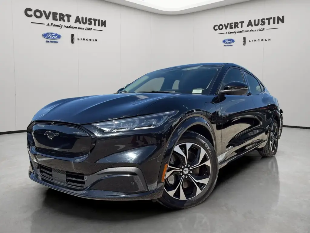 Ford Mustang Mach-E 2023 Premium 4p SUV