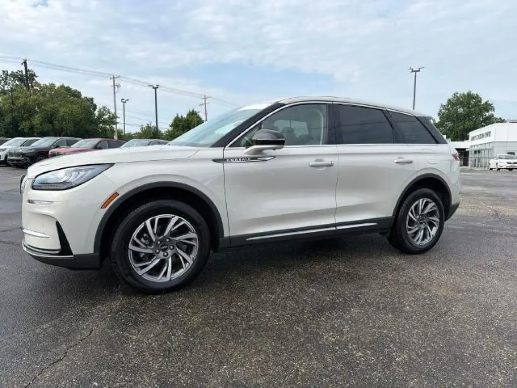 Lincoln Corsair 2023 Estándar 4p SUV