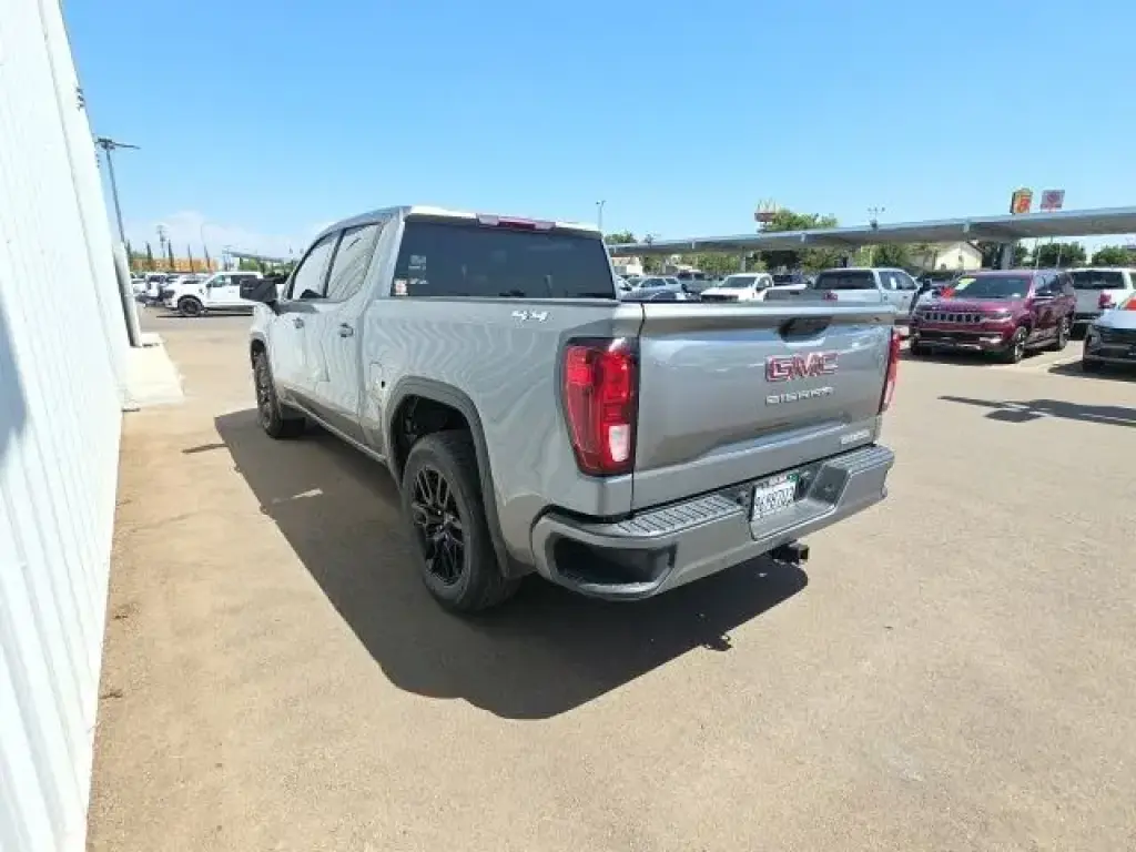GMC Sierra 1500 2023 4x4 Elevation 4p. Cabina Tripla 5.8 ft. SB