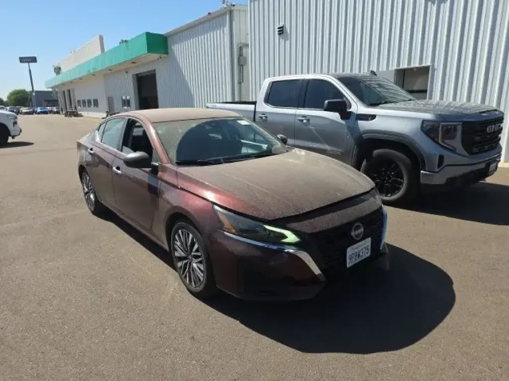 Nissan Altima 2025 2.5 SV 4dr Sedán