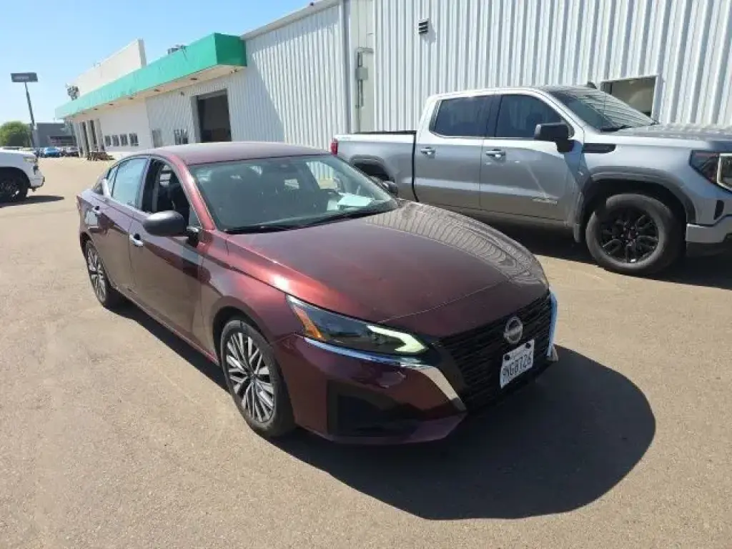 Nissan Altima 2025 2.5 SV 4p Sedan