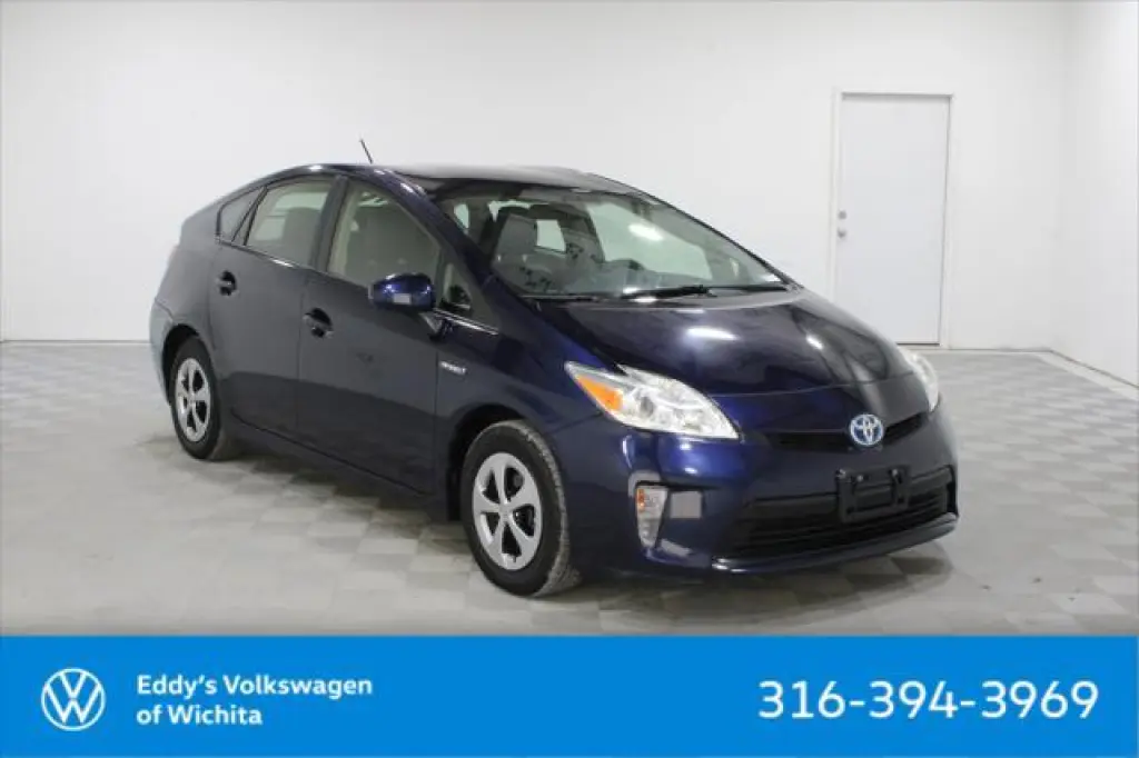 Toyota Prius 2015 Tres Hatchback de 4 puertas