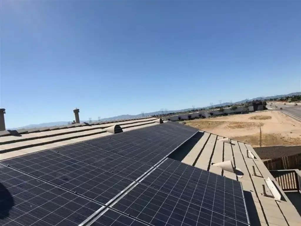 Solar Panels Services !