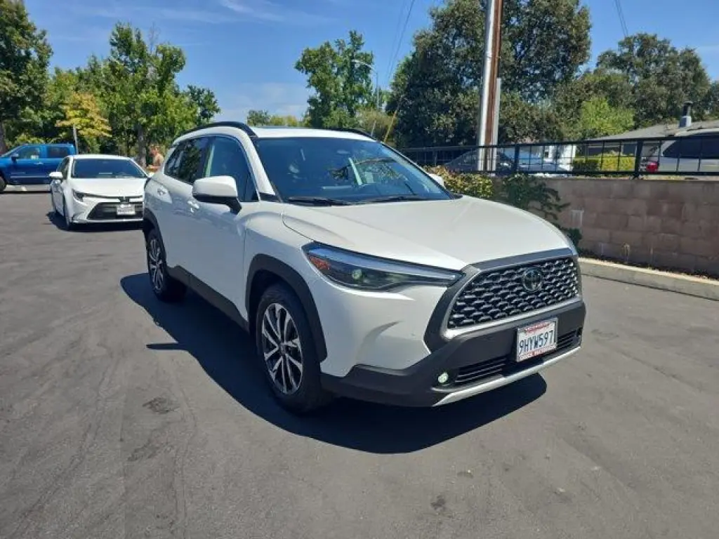 Toyota Corolla Cross 2023 AWD XLE 4p Crossover