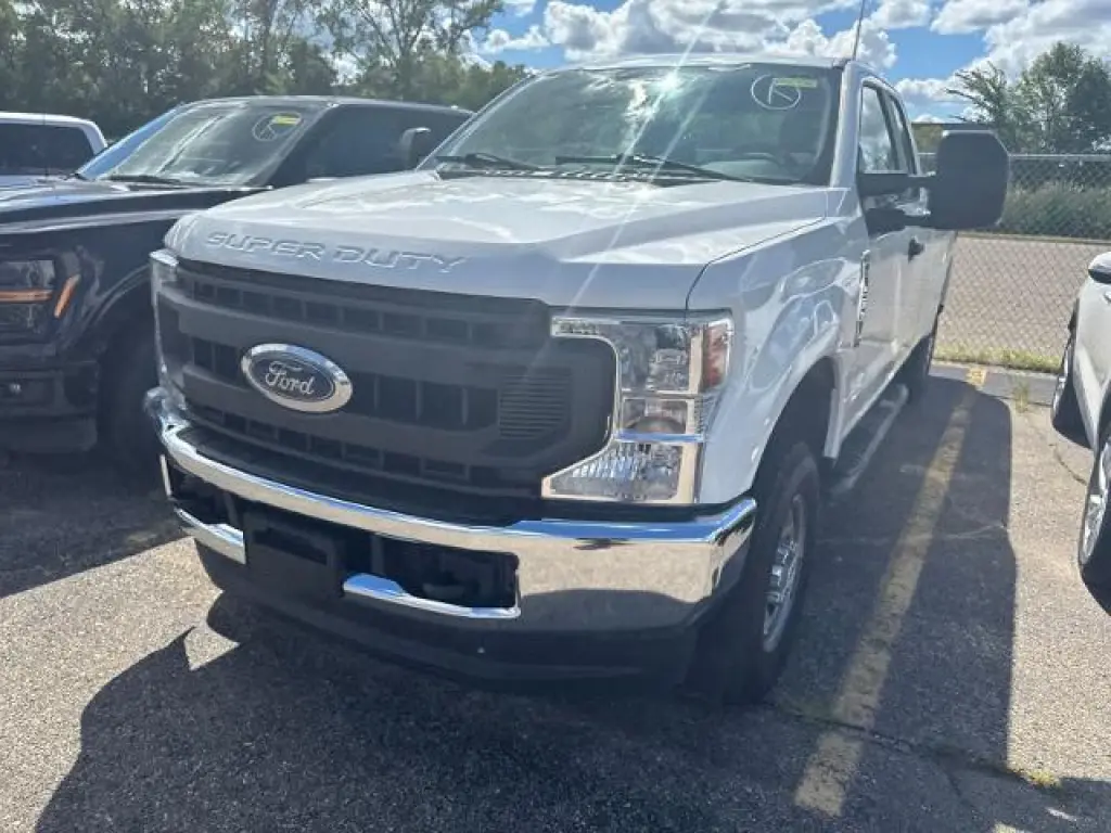 Ford F-250 Super Duty 2020 4x4 XL 4p SuperCab 6.8 ft. SB Camioneta