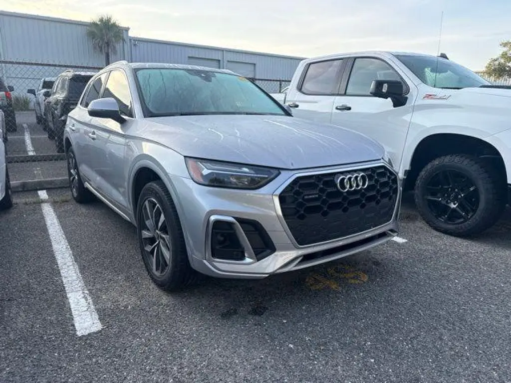 Audi Q5 2024 4x4 S line Premium 45 TFSI 4p SUV