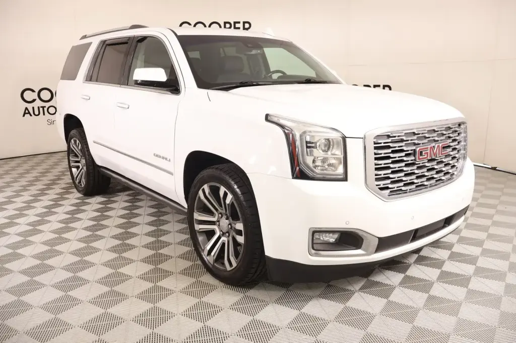 GMC Yukon 2018 4x4 Denali 4p SUV