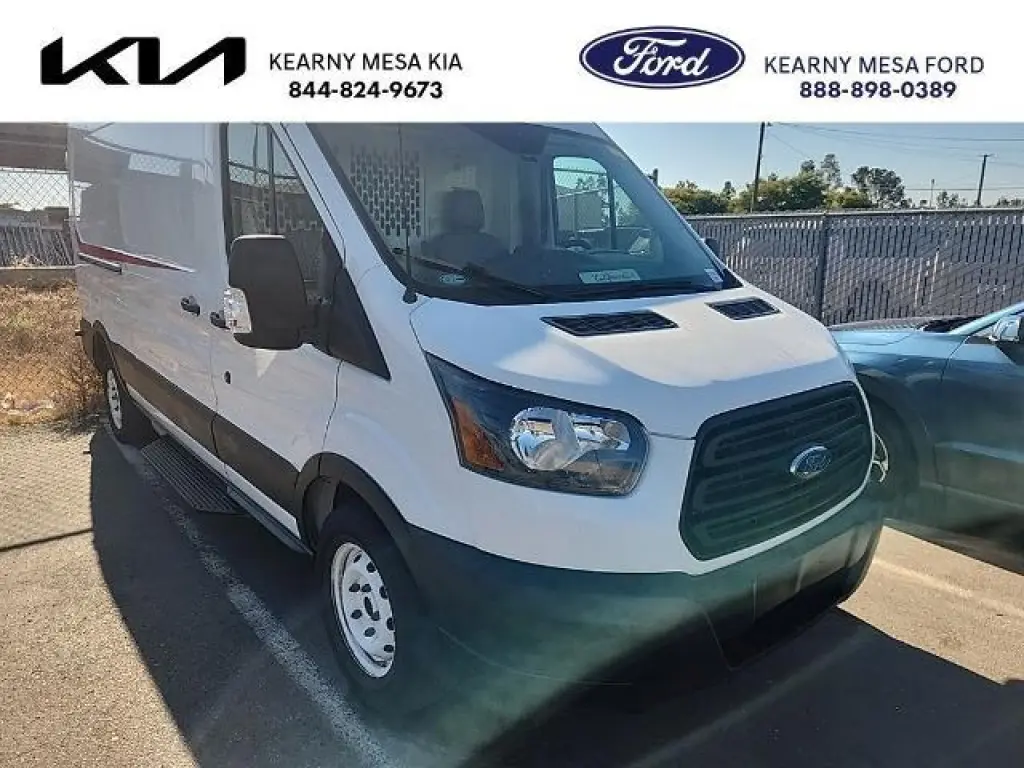 Ford Transit 2019 150 3dr LWB Medium Roof Camioneta de Carga con Puerta Corredera del Pasajero en el Lado del Conductor