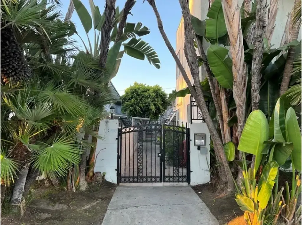 APARTAMENTO DE RENTA EN CUDAHY