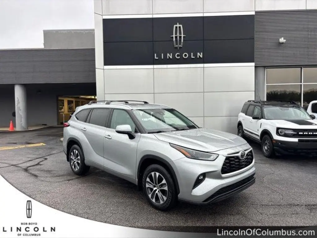 Toyota Highlander 2023 AWD LE 4p SUV