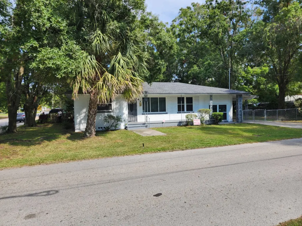 Propiedad en alquiler con 1 dormitorio y 1.5 baños en Jacksonville