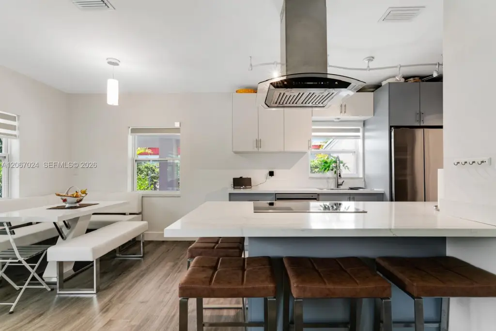 Propiedad de alquiler con 3 dormitorios y 2 baños en North Miami Beach