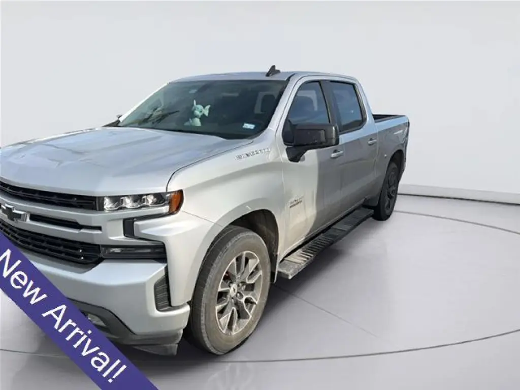 Chevrolet Silverado 1500 2021 4x2 RST 4p Camioneta de Cabina Completa 5.8 pies ST