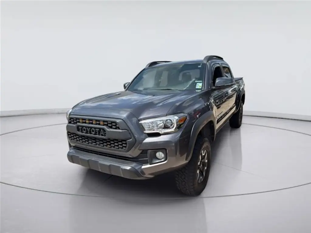 Toyota Tacoma 2017 4x4 SR V6 4p Doble Cabina 5.0 ft SB