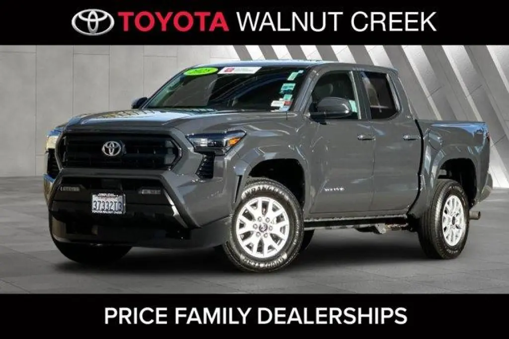 Toyota Tacoma 2025 4x4 SR5 4p Cabina Doble 5.0 ft SB