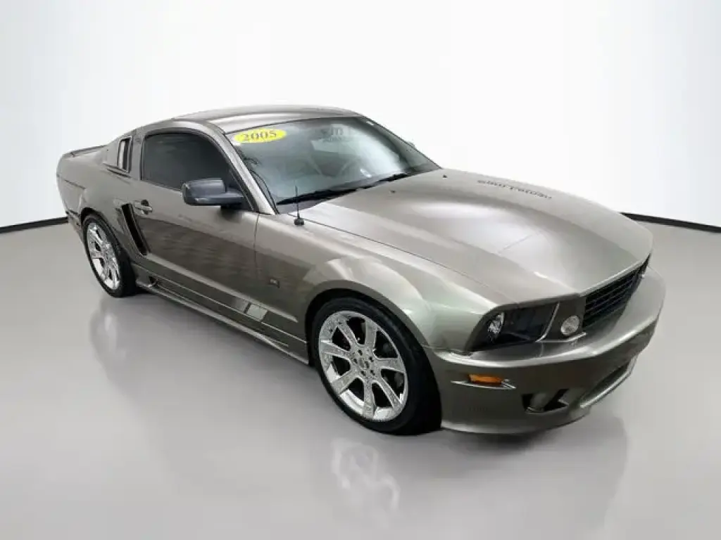 Ford Mustang 2005 GT Premium 2p Fastback