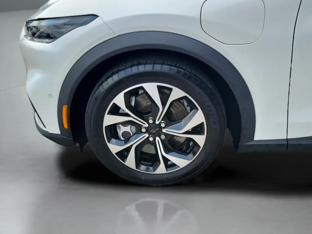 Ford Mustang Mach-E 2024 AWD Select 4dr SUV