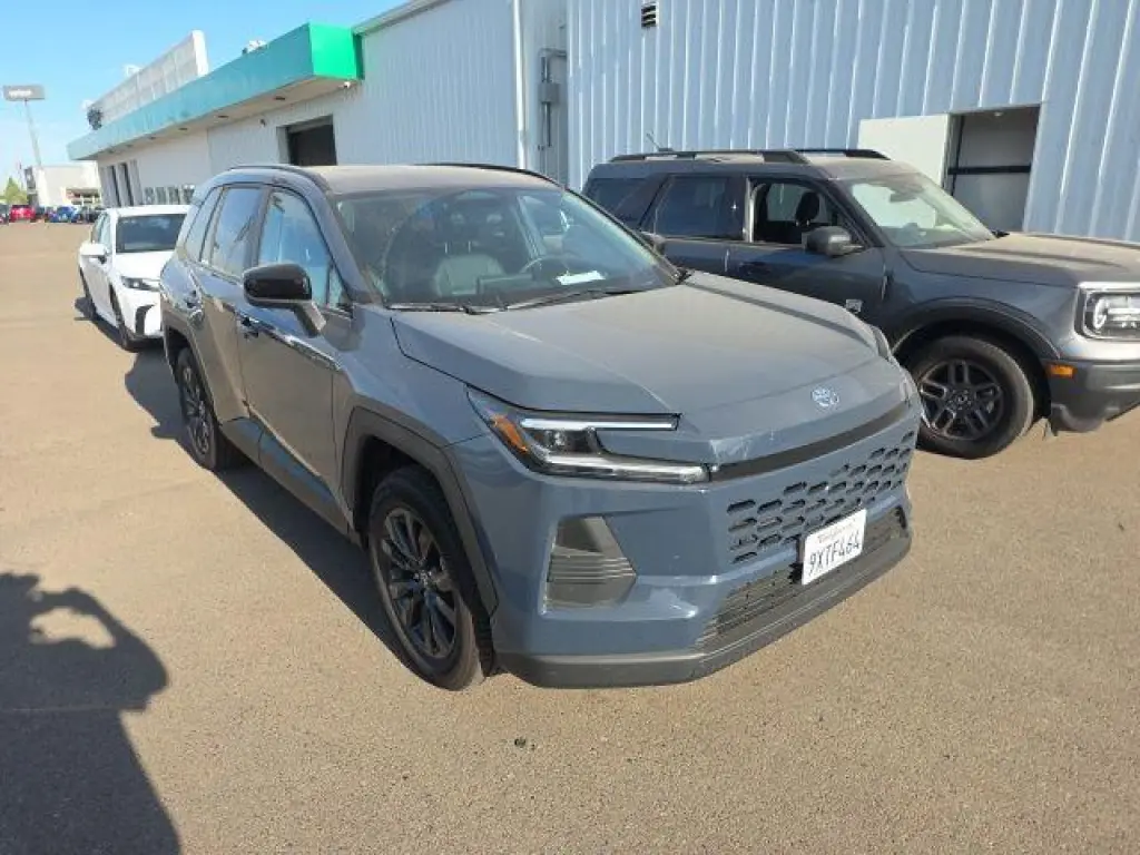 Toyota RAV4 2026 AWD LE 4dr SUV