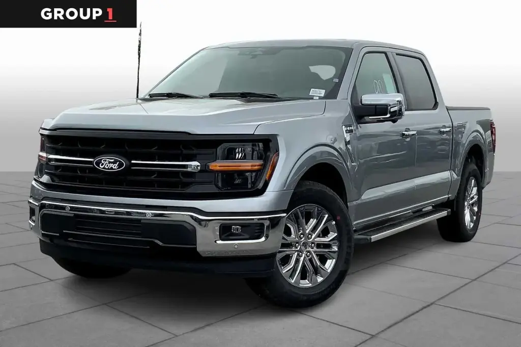Ford F-150 2025 4x2 XLT 4p SuperCrew 5.5 ft. SB