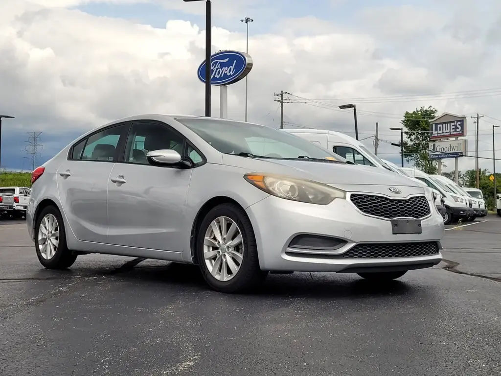 Kia Forte 2015 LX 4p Sedan 6A