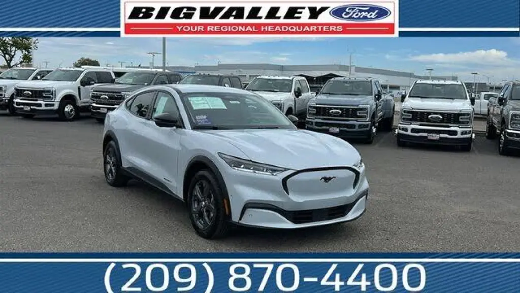 Ford Mustang Mach-E 2023 Select 4p SUV