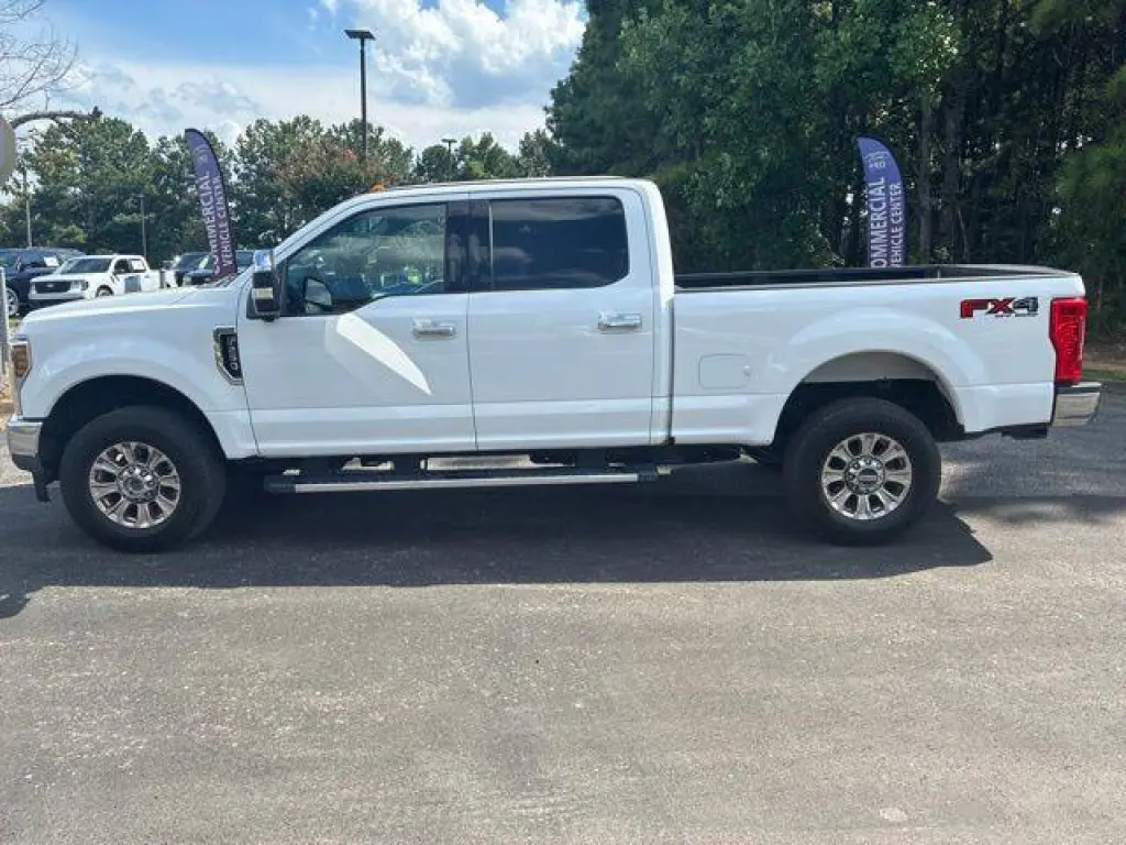 Ford F-250 Super Duty 2019 4x4 XLT 4 puertas Crew Cab batea de 6.8 pies Pickup