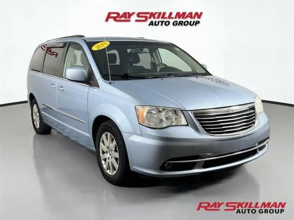 Chrysler Town and Country 2013 Touring Mini-Van 4 puertas