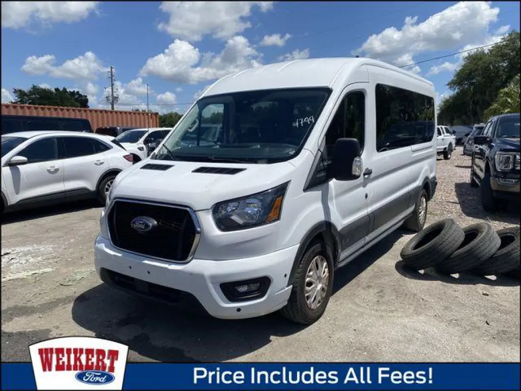 Ford Transit 2024 350 XL 3 puertas Batalla Larga Techo Mediano Furgoneta de Pasajeros