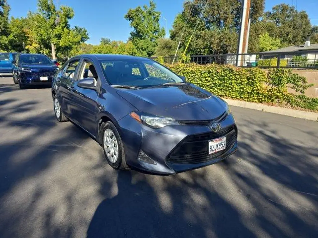 Toyota Corolla 2019 LE 4p Sedán