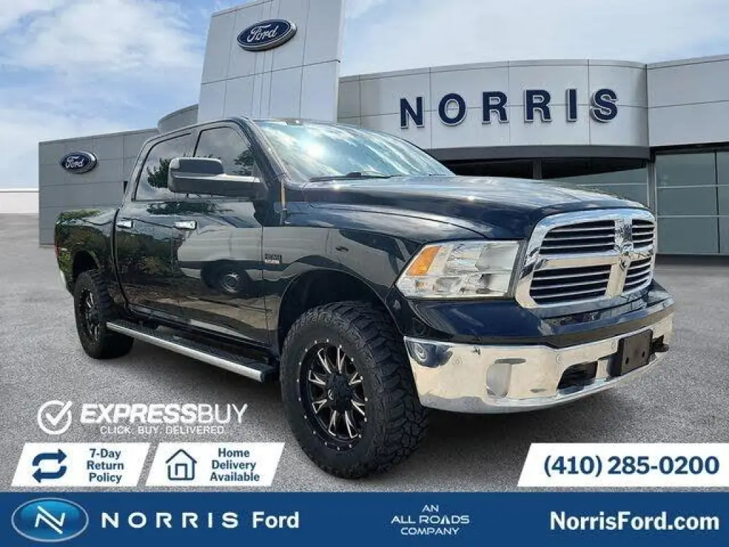 Ram 1500 2017 4x4 SLT 4dr Crew Cab 5.5 ft. SB Pickup