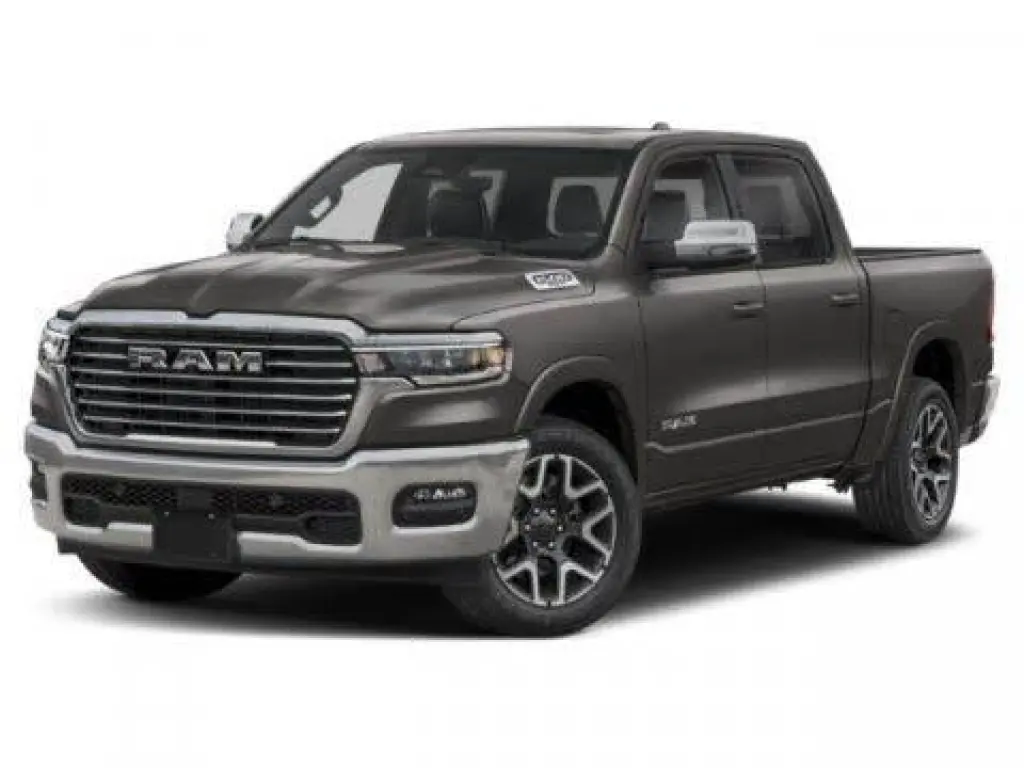 Camioneta Ram 1500 2025 4x4 Laramie 4 puertas Crew Cab batea corta de 5.6 pies
