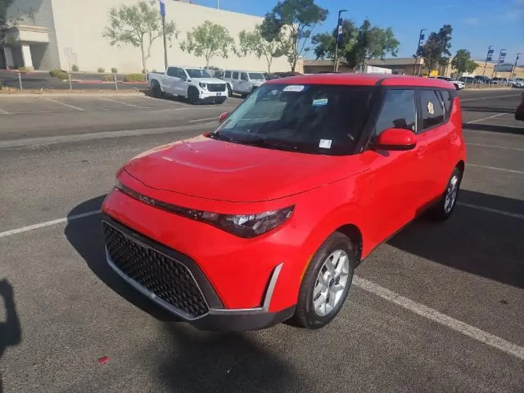 Kia Soul 2024 LX Crossover de 4 puertas