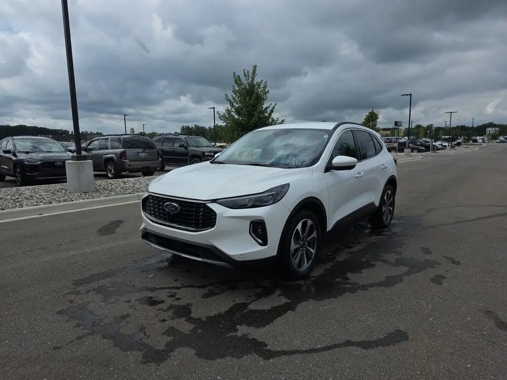 Ford Escape 2023 AWD Platinum 4p SUV