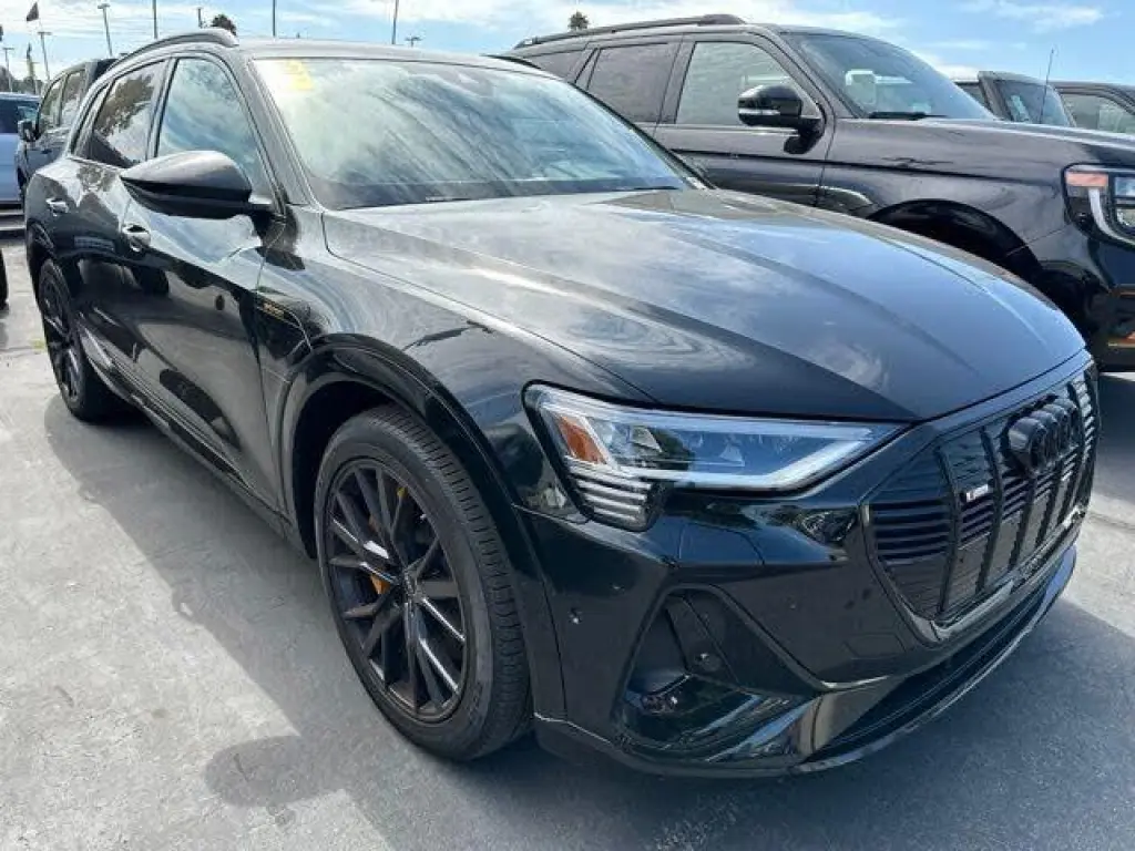 Audi e-tron 2023 AWD quattro Chronos 4p SUV