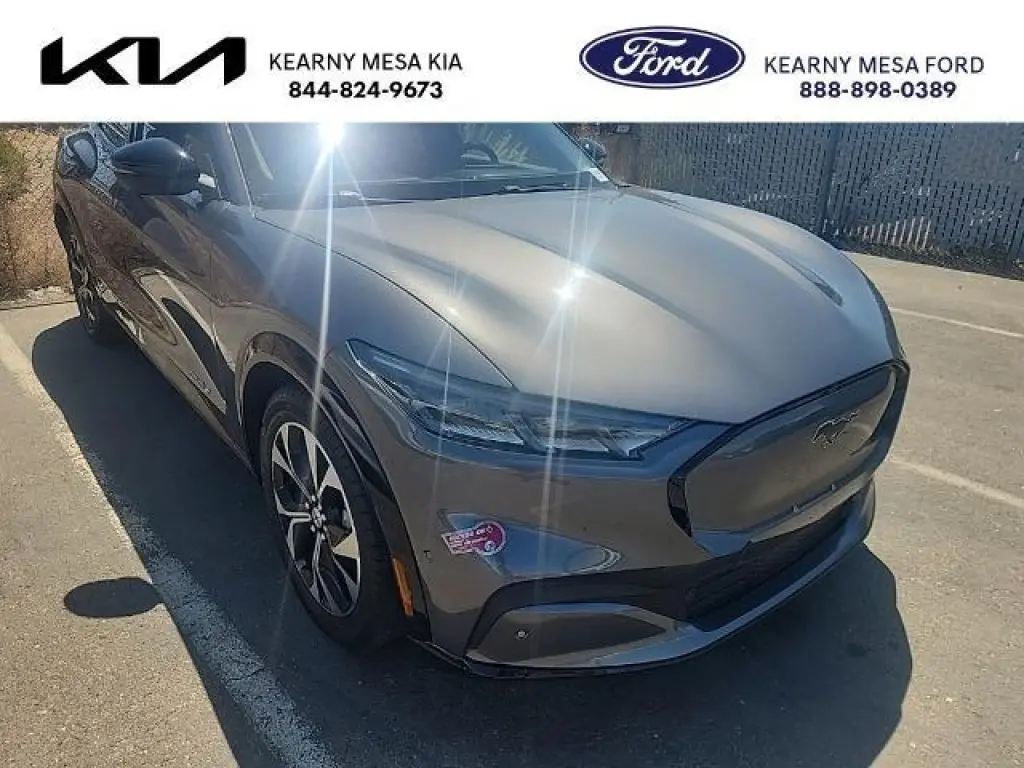 Ford Mustang Mach-E 2023 Premium 4p SUV