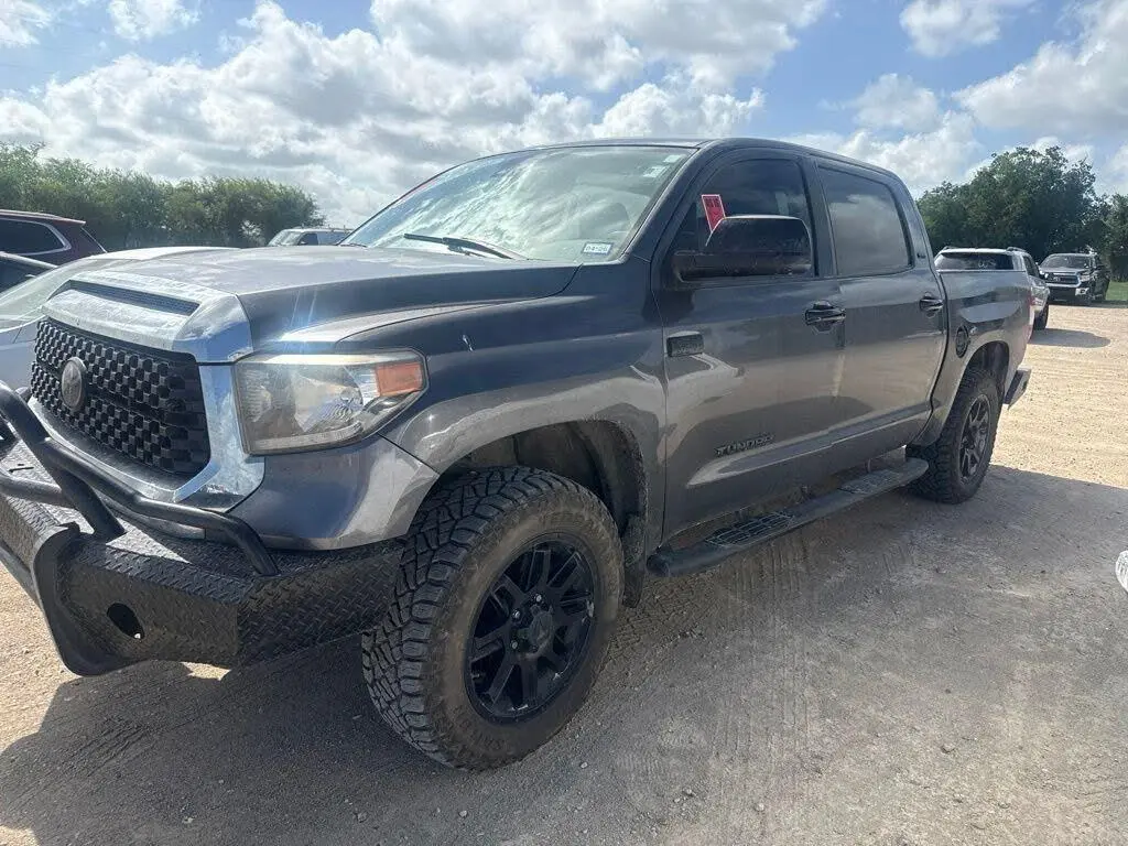 Toyota Tundra 2021 4x4 SR5 4dr CrewMax Cab Pickup SB