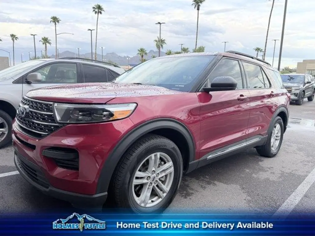 Ford Explorer 2024 XLT 4p SUV
