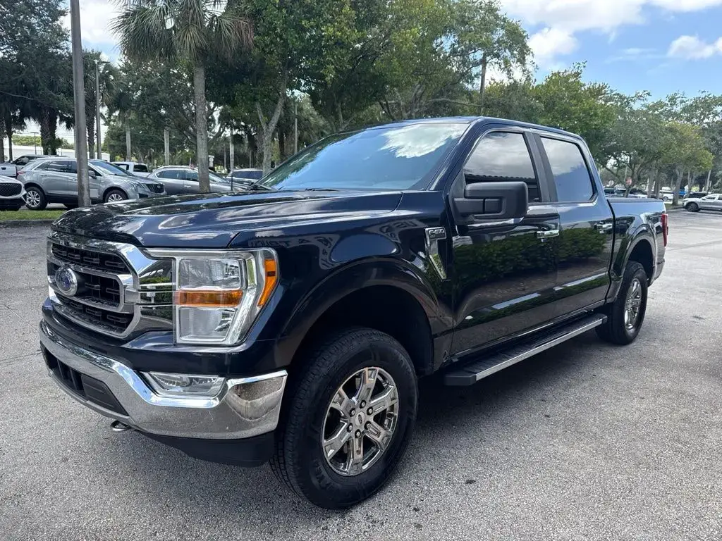 Ford F-150 2021 4x4 XL 4p SuperCrew 5.5 ft. CB