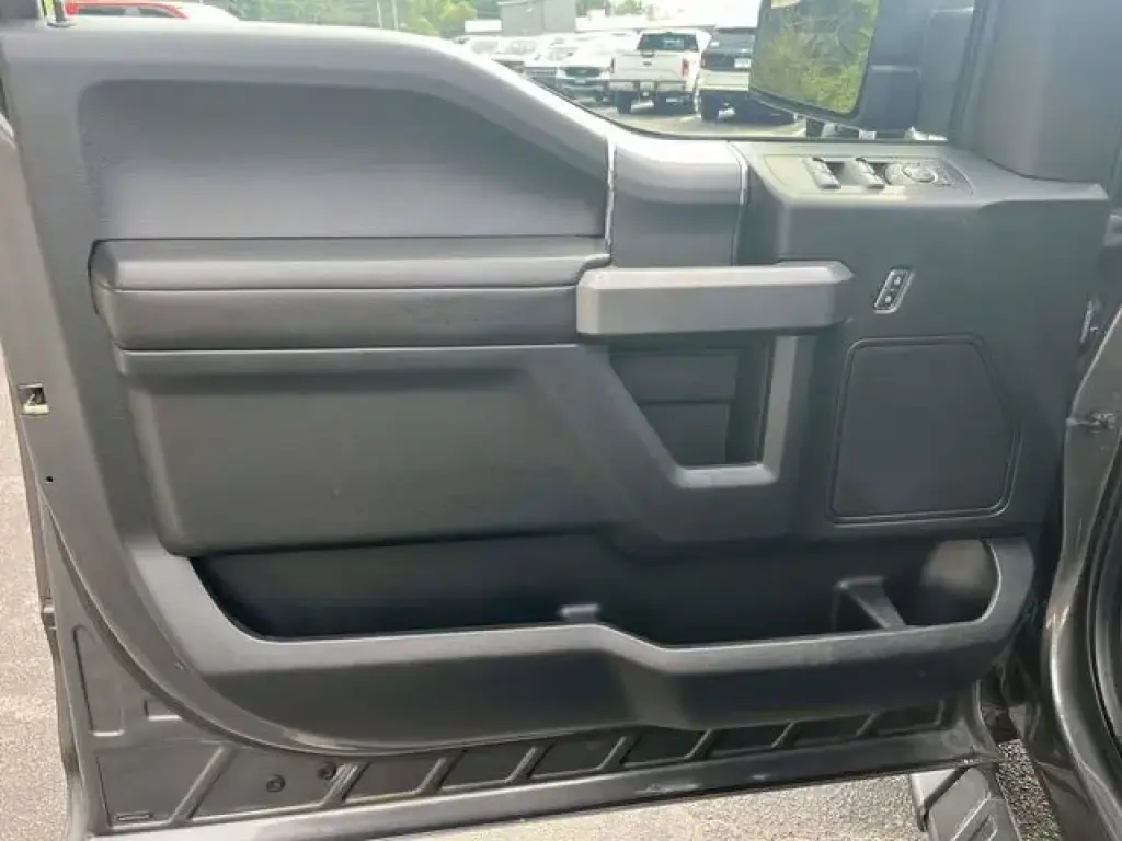 Ford F-150 2017 4x4 King Ranch 4p SuperCrew 5.5 ft. SB