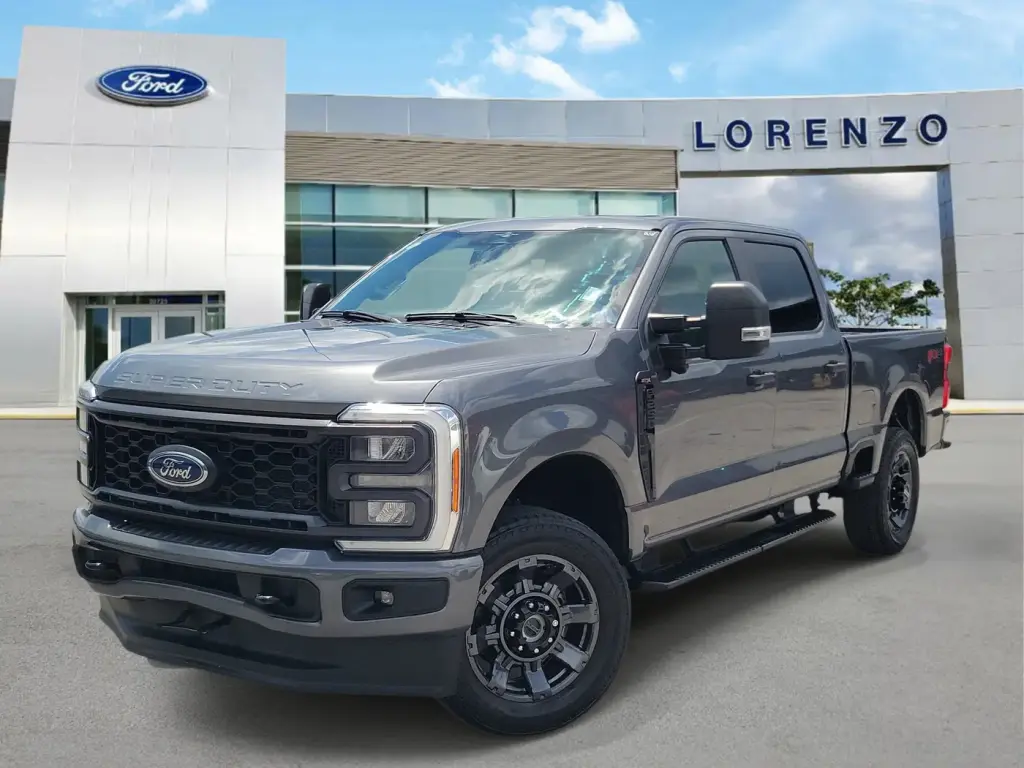 Ford F-250 Super Duty 2023 4x4 King Ranch 4dr Crew Cab 6.8 ft. SB Pickup