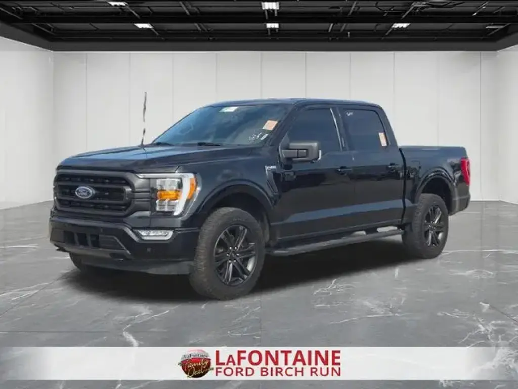 Ford F-150 2022 4x4 XL 4p SuperCrew 5.5 ft. CB