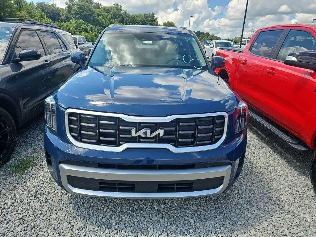 Kia Telluride S SUV de 4 puertas 2025