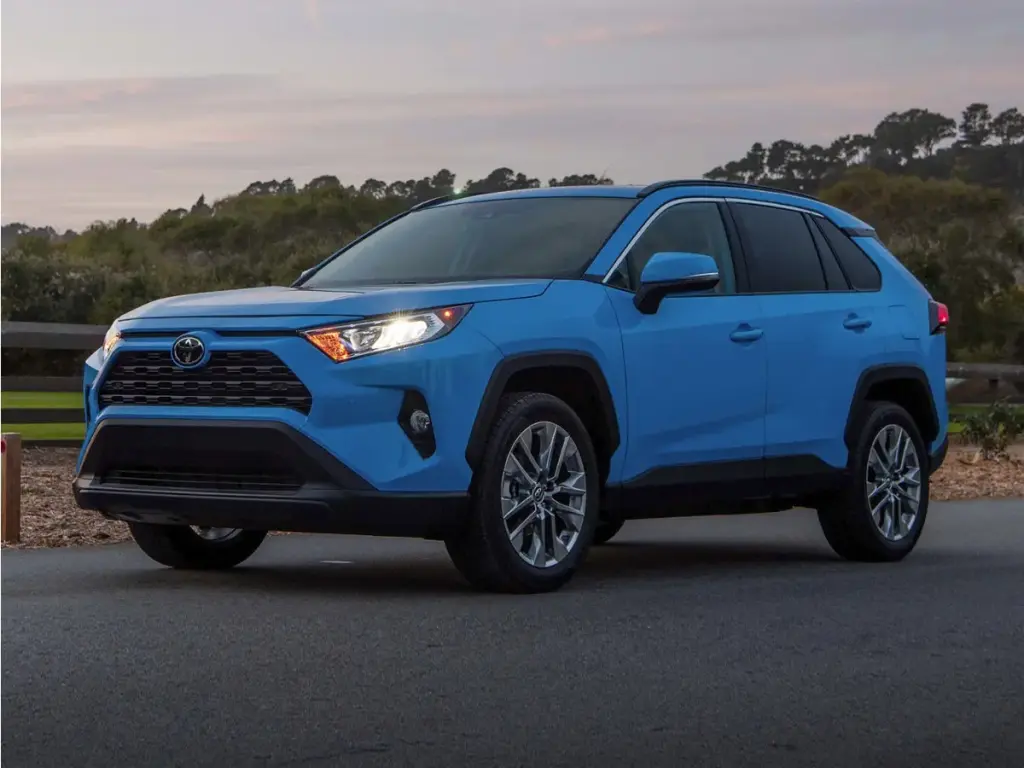 Toyota RAV4 2022 XLE SUV de 4 puertas