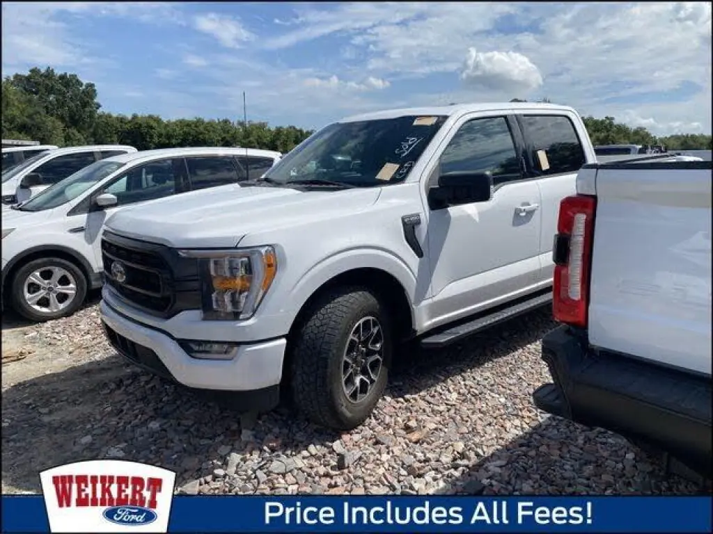 Ford F-150 2023 4x4 XLT 4 puertas SuperCrew batea corta de 5.5 pies