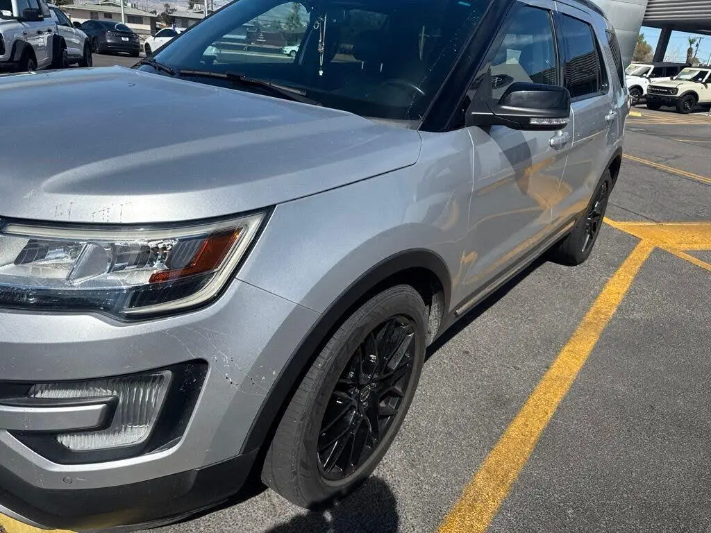 Ford Explorer 2017 XLT SUV de 4 puertas