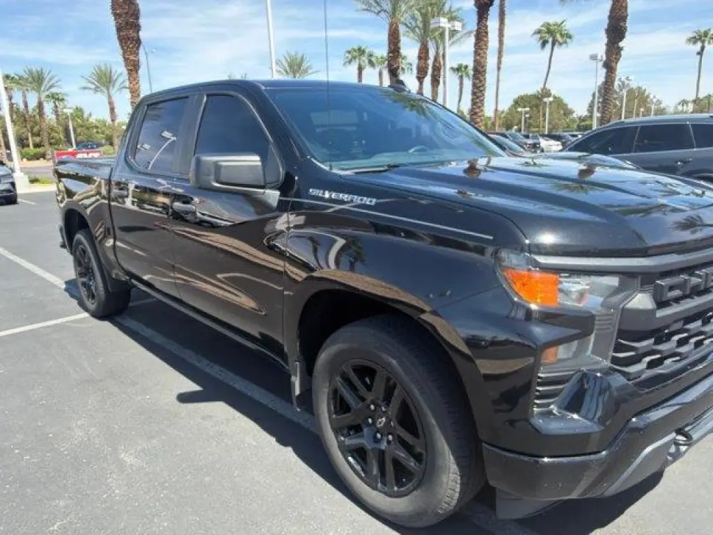 Chevrolet Silverado 1500 2022 4x2 Custom 4dr Crew Cab 5.8 ft. SB