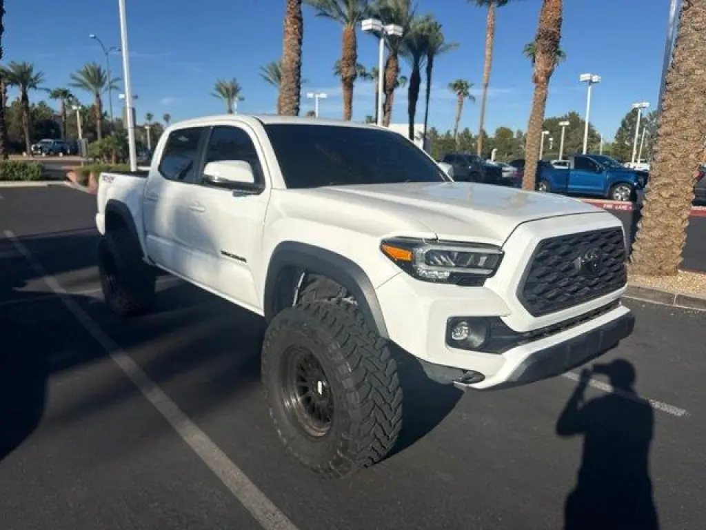 Toyota Tacoma 2021 4x4 TRD Pro 4p Puerta Doble Cab 5.0 ft SB 6M