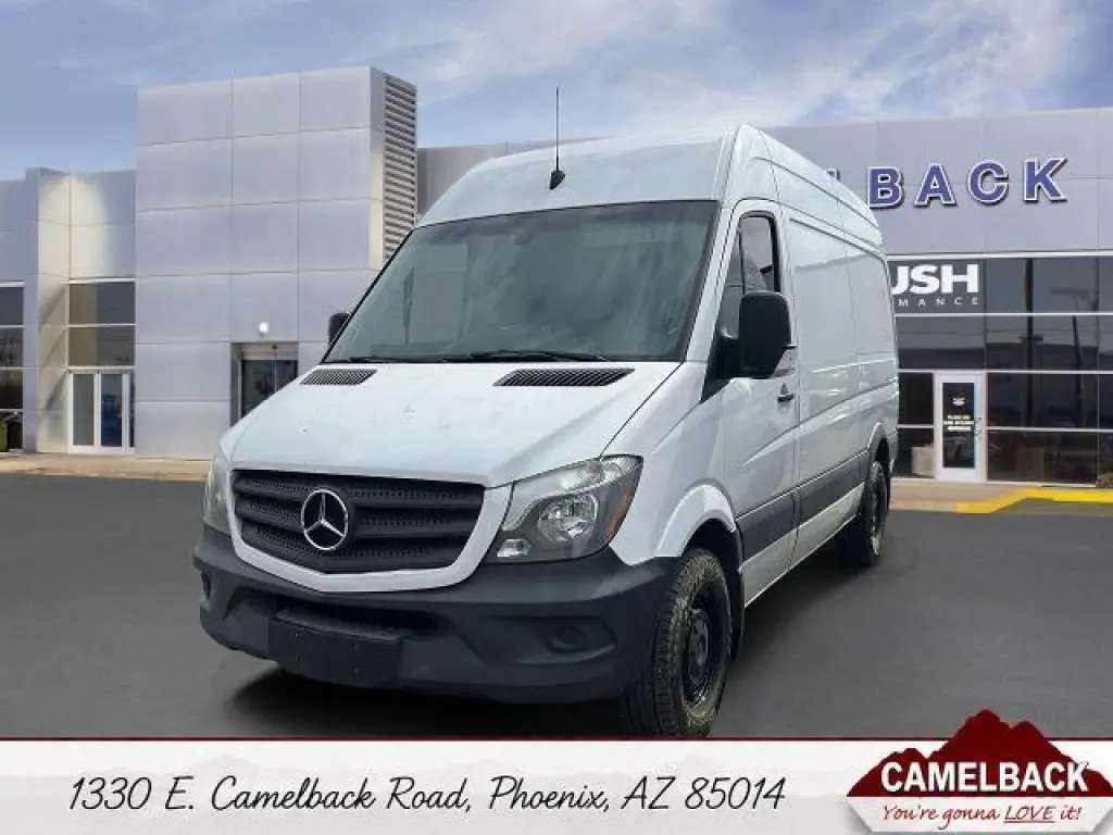 Mercedes-Benz Sprinter Worker 2017 4x2 2500 3p 144 pulg. LC Furgoneta de Carga (3.0L V6)