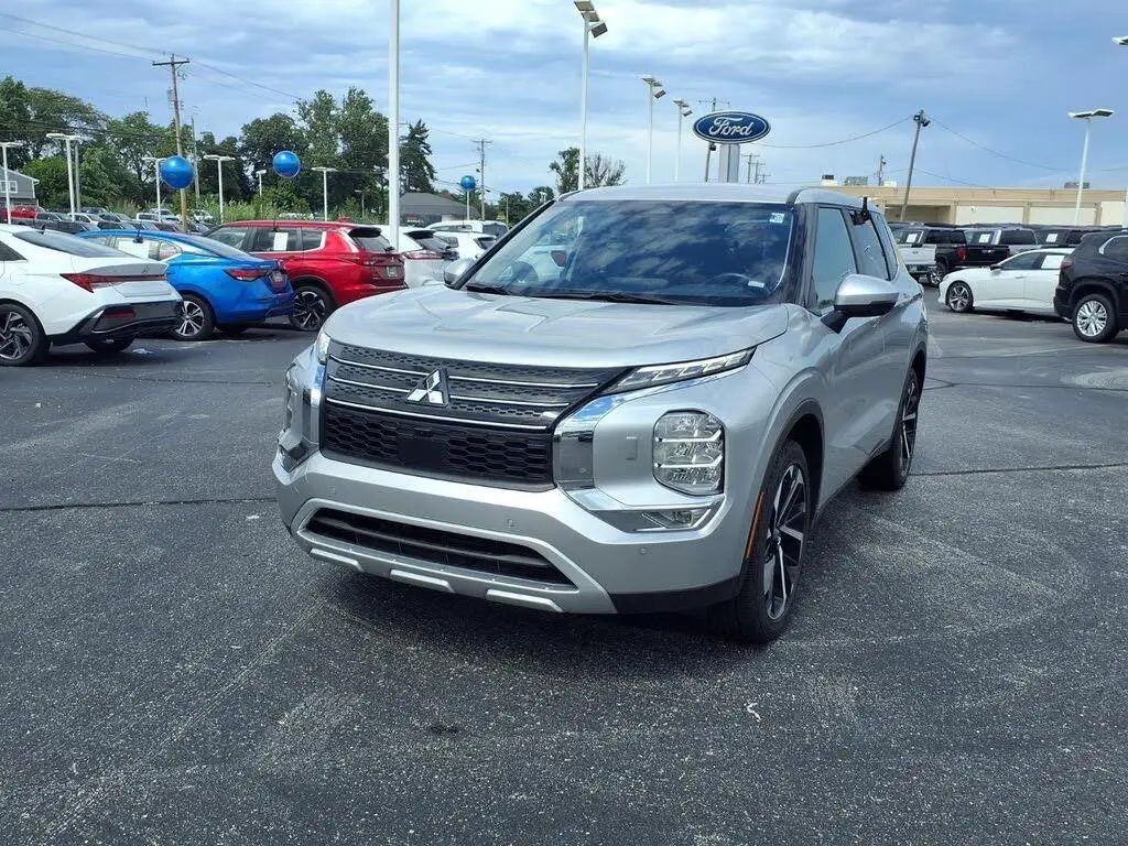 Mitsubishi Outlander 2024 AWD SE 4p SUV